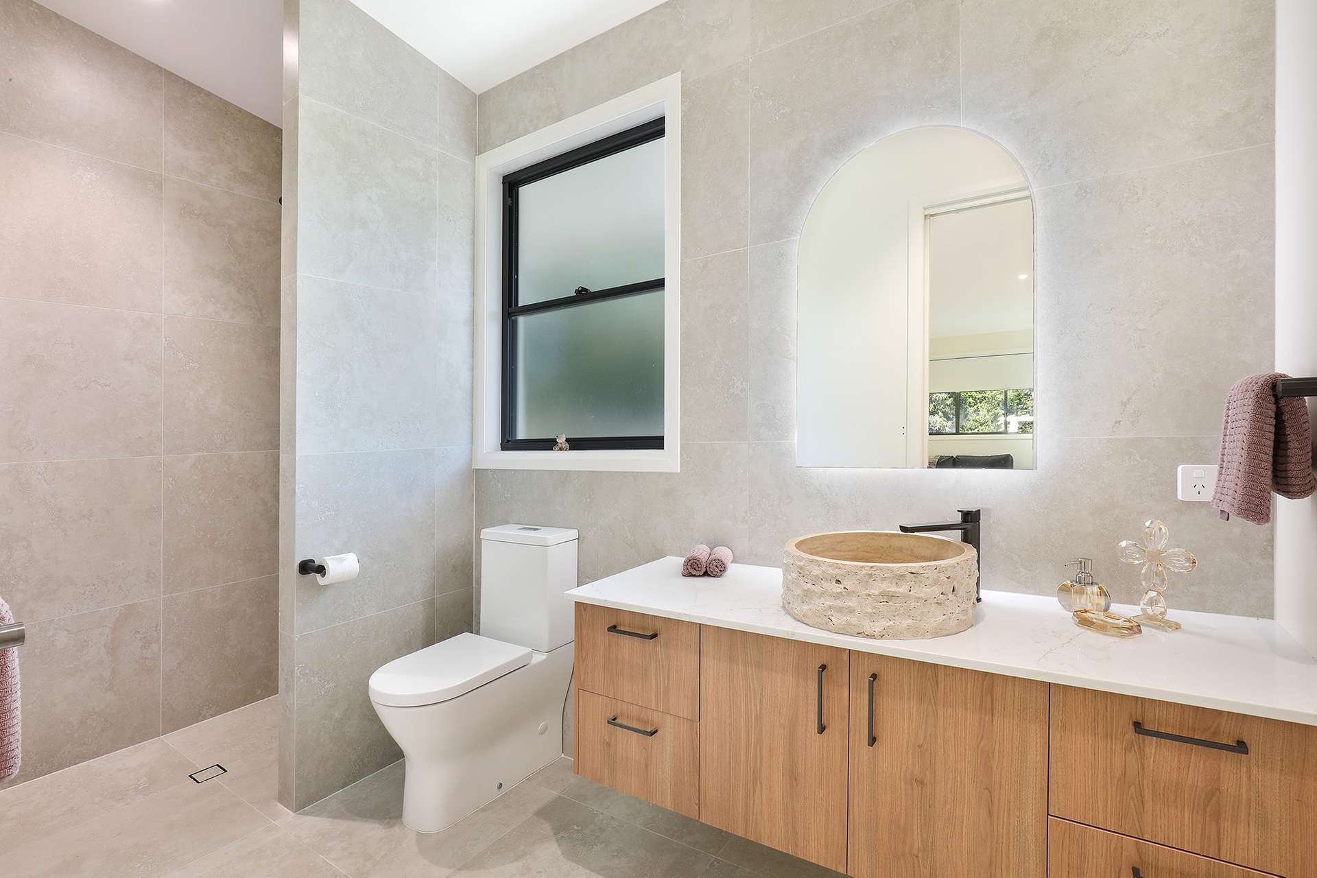 32 Thompson Road, Beerwah For Sale by Farmbuy.com - image 8
