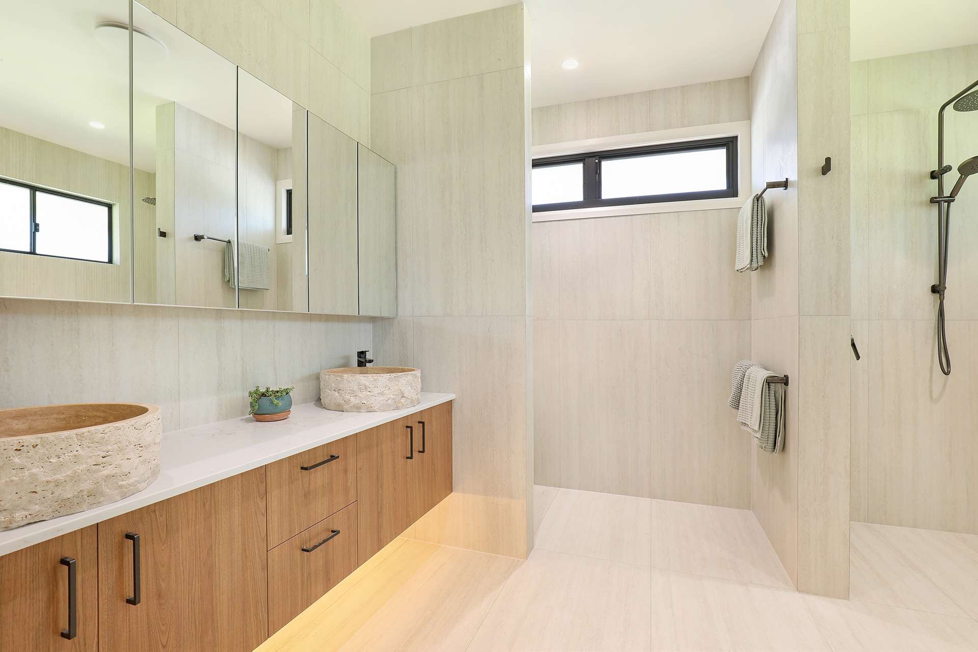 32 Thompson Road, Beerwah For Sale by Farmbuy.com - image 6