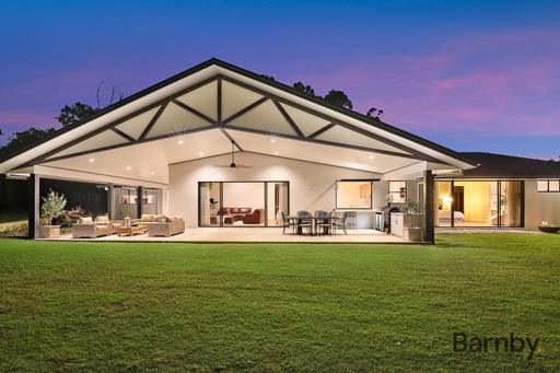 32 Thompson Road, Beerwah QLD 4519