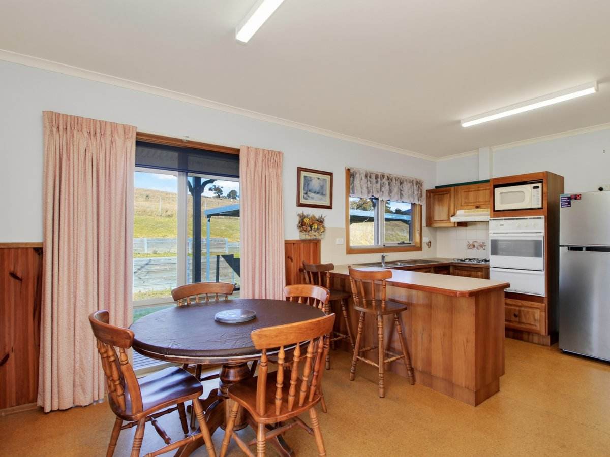 9345 Great Alpine Road, Omeo For Sale by Farmbuy.com - image 5