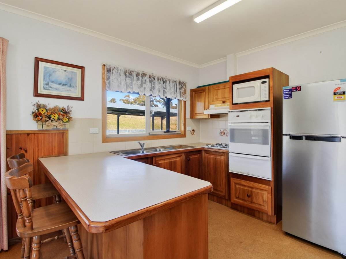 9345 Great Alpine Road, Omeo For Sale by Farmbuy.com - image 4