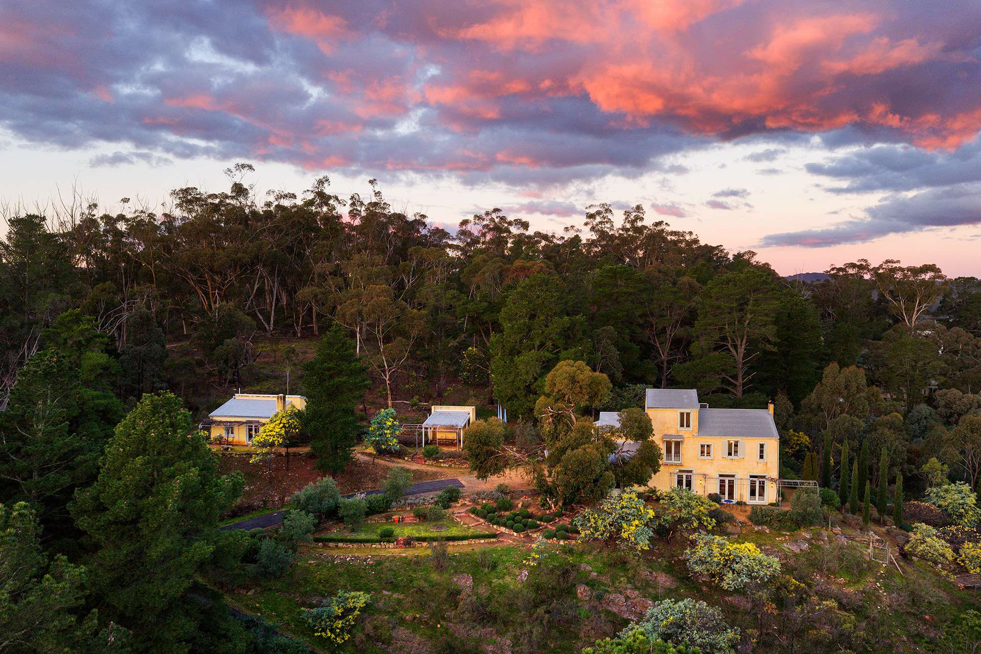 95 Lyttleton Street, Castlemaine For Sale by Farmbuy.com - image 2