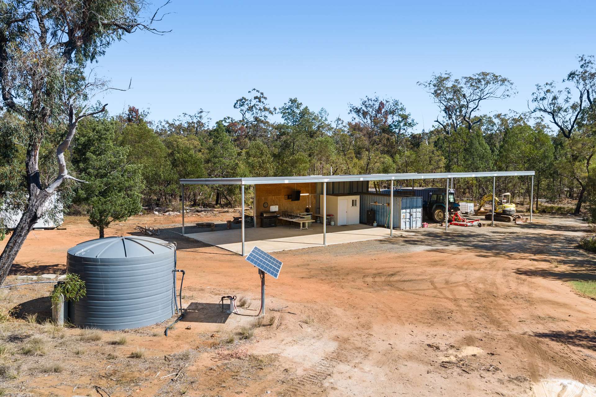 'Googoorewon' Lot 56 Stonehenge Road, Stonehenge For Sale by Farmbuy.com - image 2