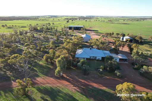 984 Lampard Tremlett Road, Coorow WA 6515