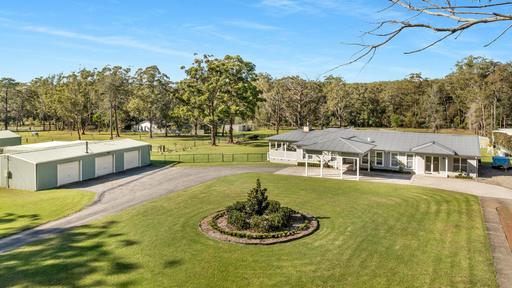 Farm For Sale - NSW - Woollamia - 2540 - Horses, Home Office & Hamptons Style on the Edge of Jervis Bay! 