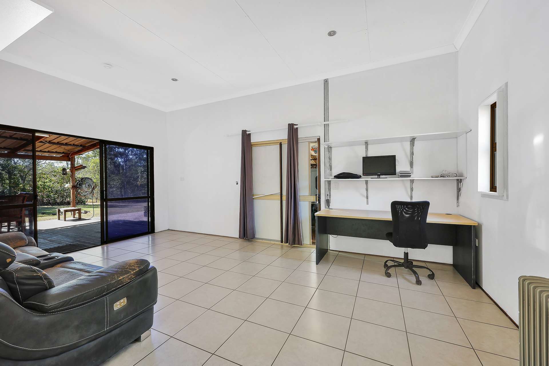 60 Lirema Court, Delan For Sale by Farmbuy.com - image 4