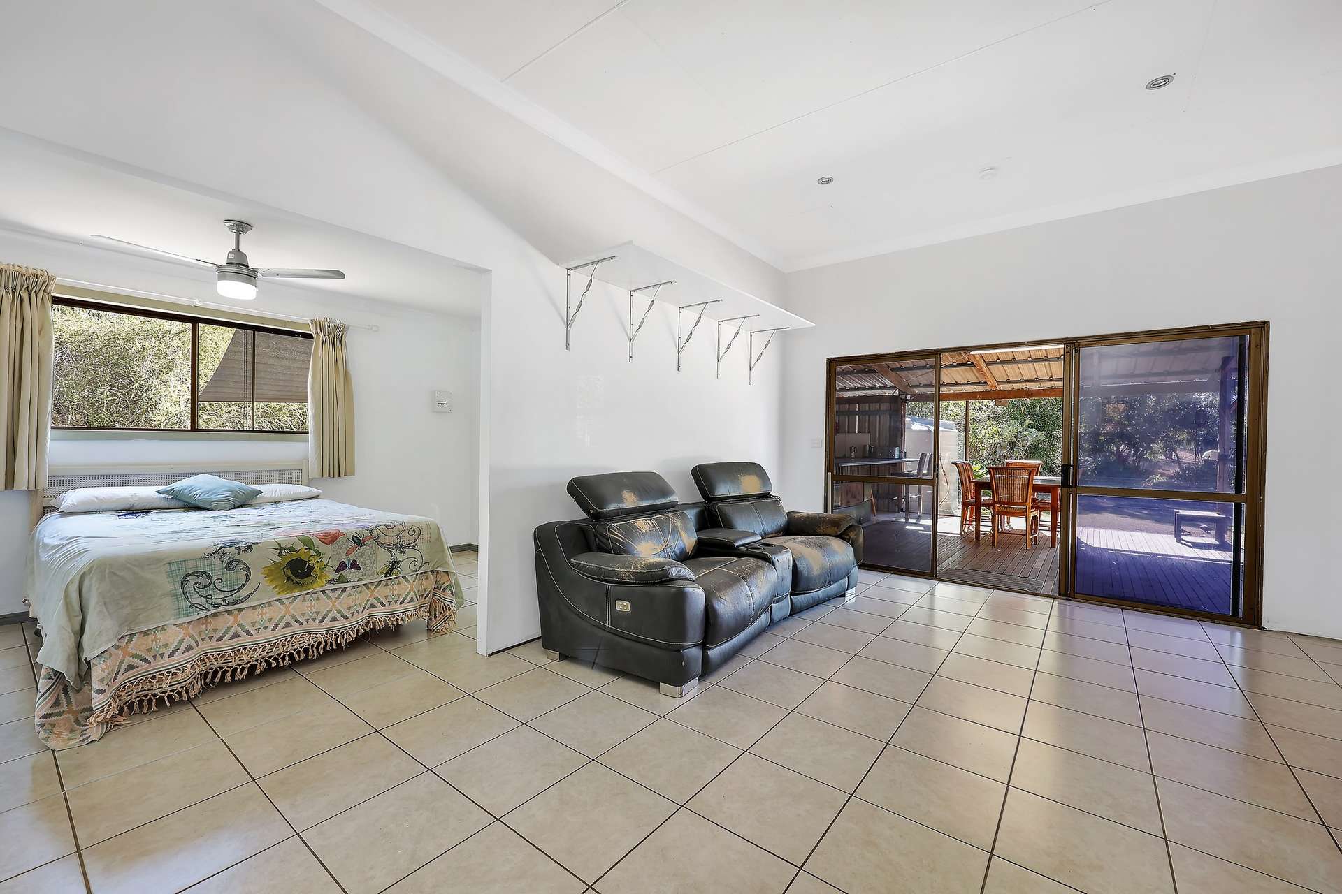 60 Lirema Court, Delan For Sale by Farmbuy.com - image 3