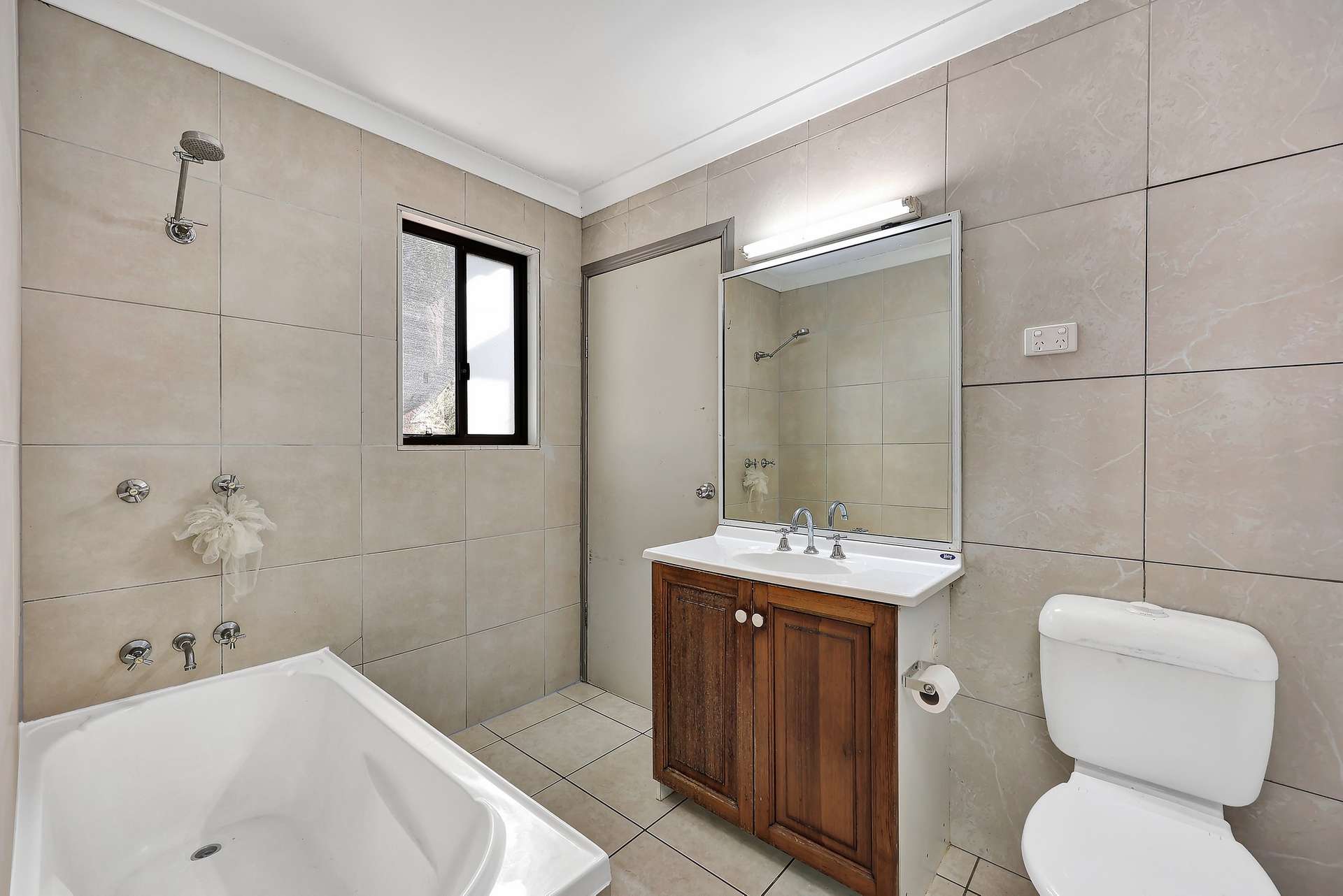 60 Lirema Court, Delan For Sale by Farmbuy.com - image 6