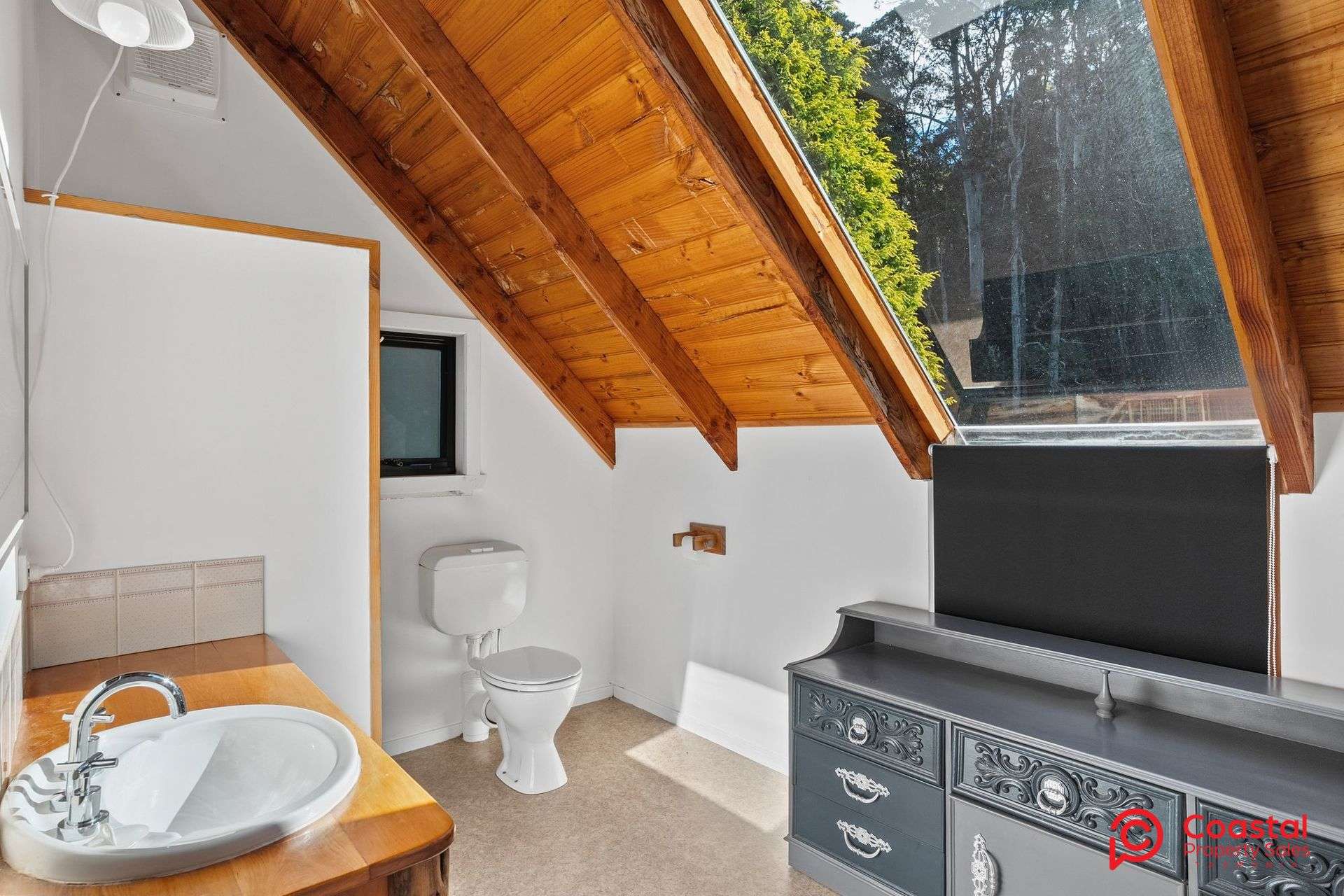 463 Lobster Creek Road, West Ulverstone For Sale by Farmbuy.com - image 11