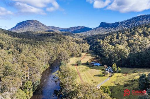 Farm For Sale - TAS - West Ulverstone - 7315 - PRIVATE RIVERSIDE RETREAT ON ACREAGE 