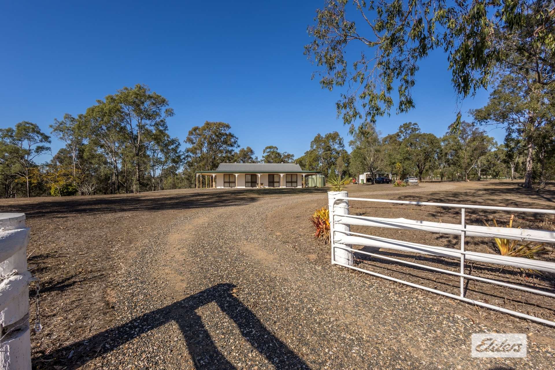 181 Grantham Scrub Road, Veradilla For Sale by Farmbuy.com - image 1