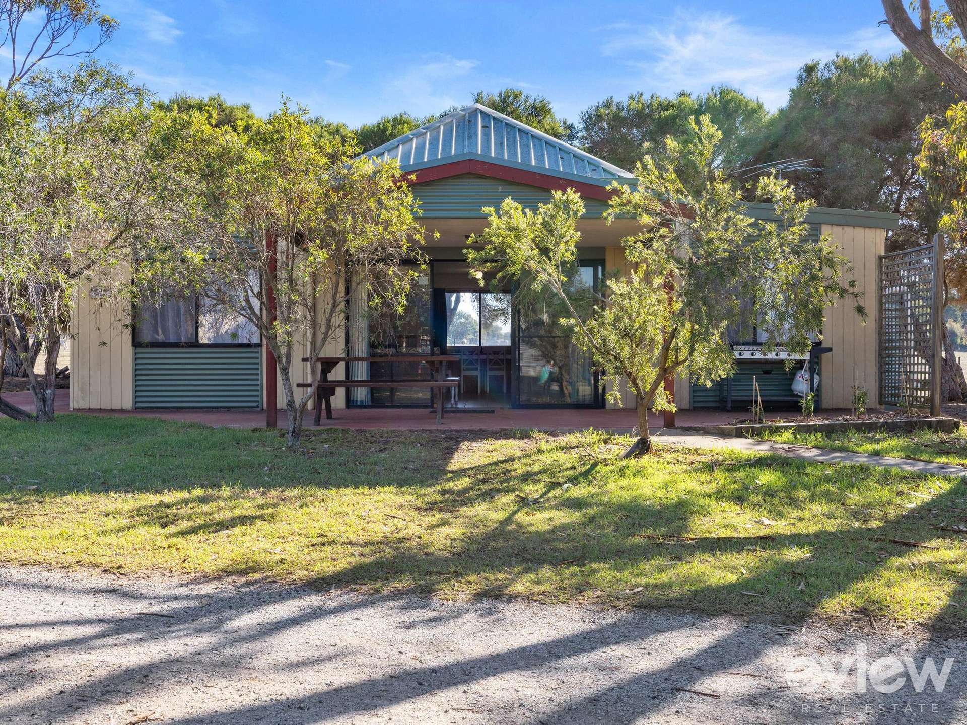 422 Ventnor Road, Ventnor For Sale by Farmbuy.com - image 6