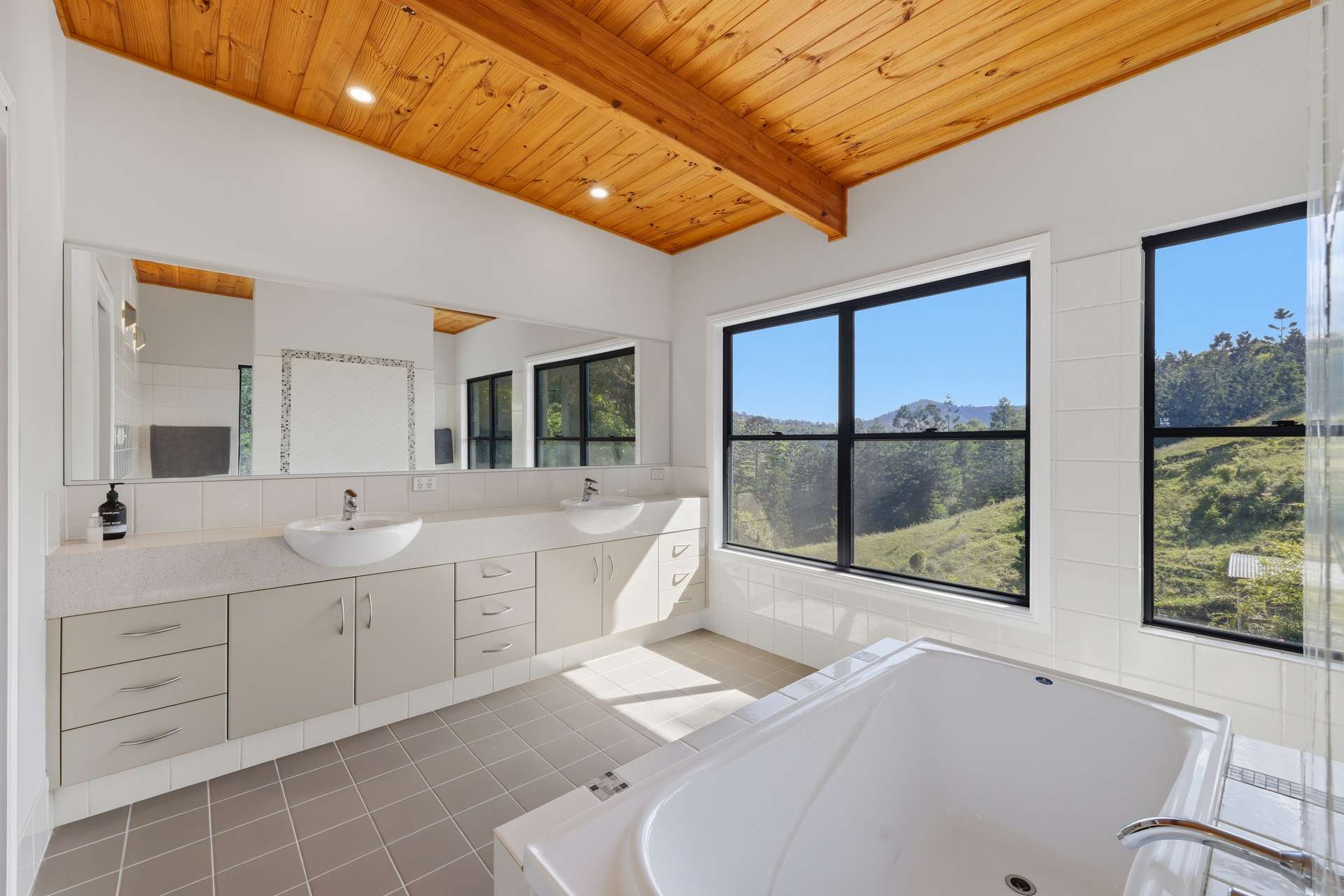 601 Illinbah Road, Illinbah For Sale by Farmbuy.com - image 11