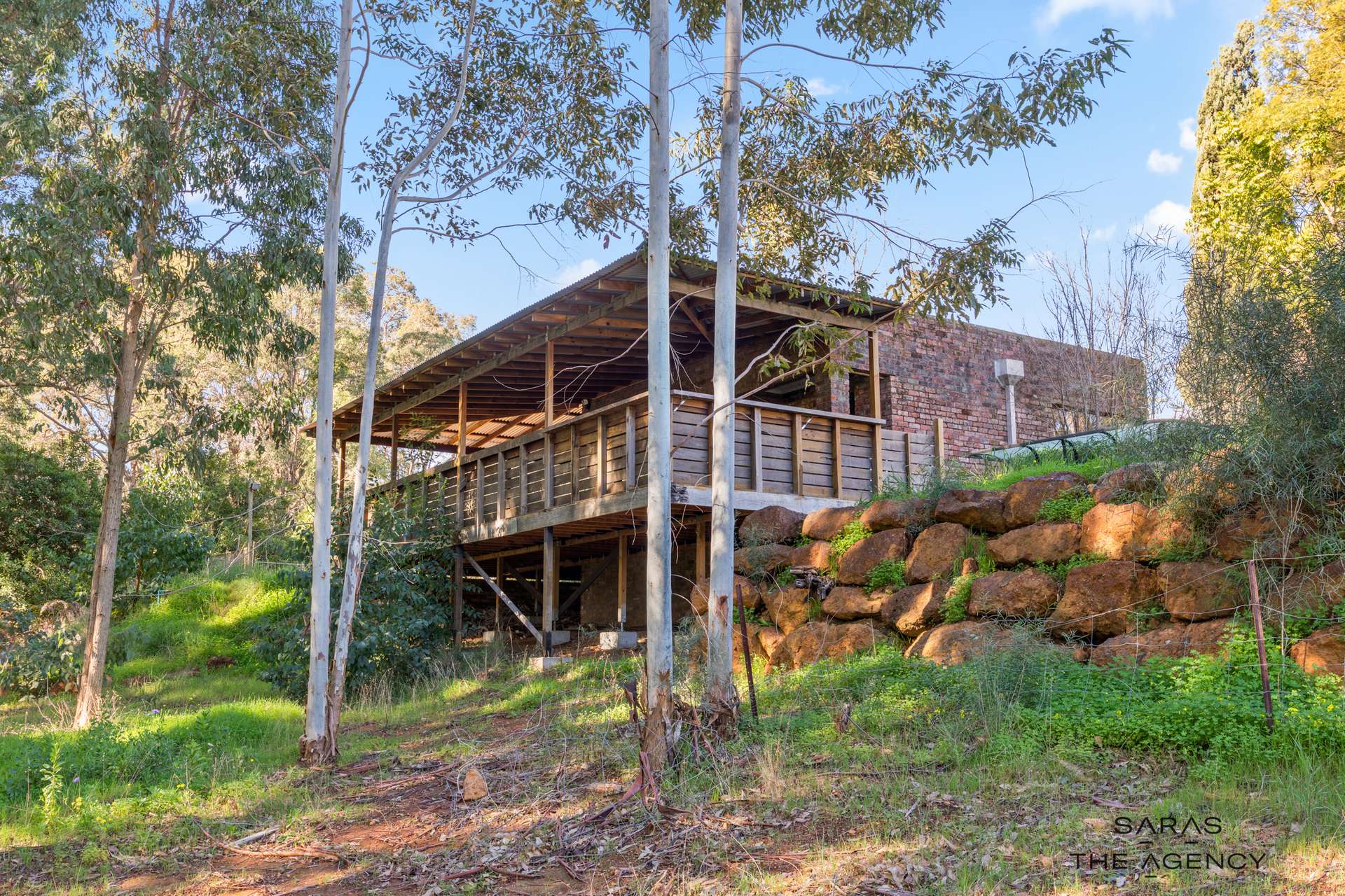 317 Chevin Road, Roleystone For Sale by Farmbuy.com - image 1