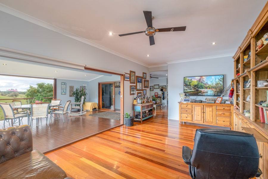 1611 Sandy Creek Road, Downsfield For Sale by Farmbuy.com - image 17