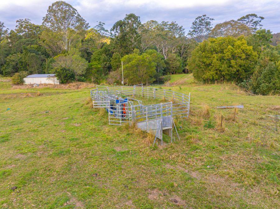 1611 Sandy Creek Road, Downsfield For Sale by Farmbuy.com - image 23