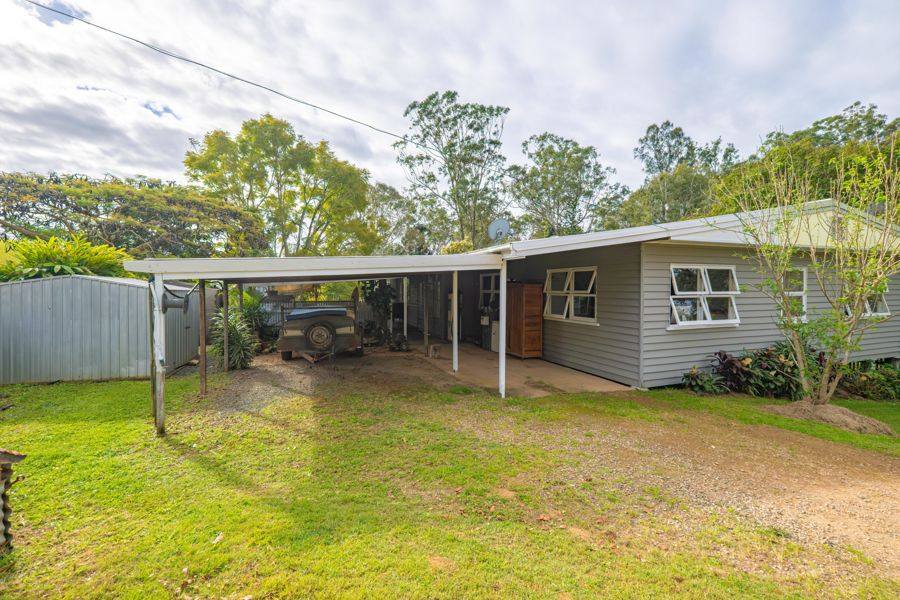 1611 Sandy Creek Road, Downsfield For Sale by Farmbuy.com - image 2