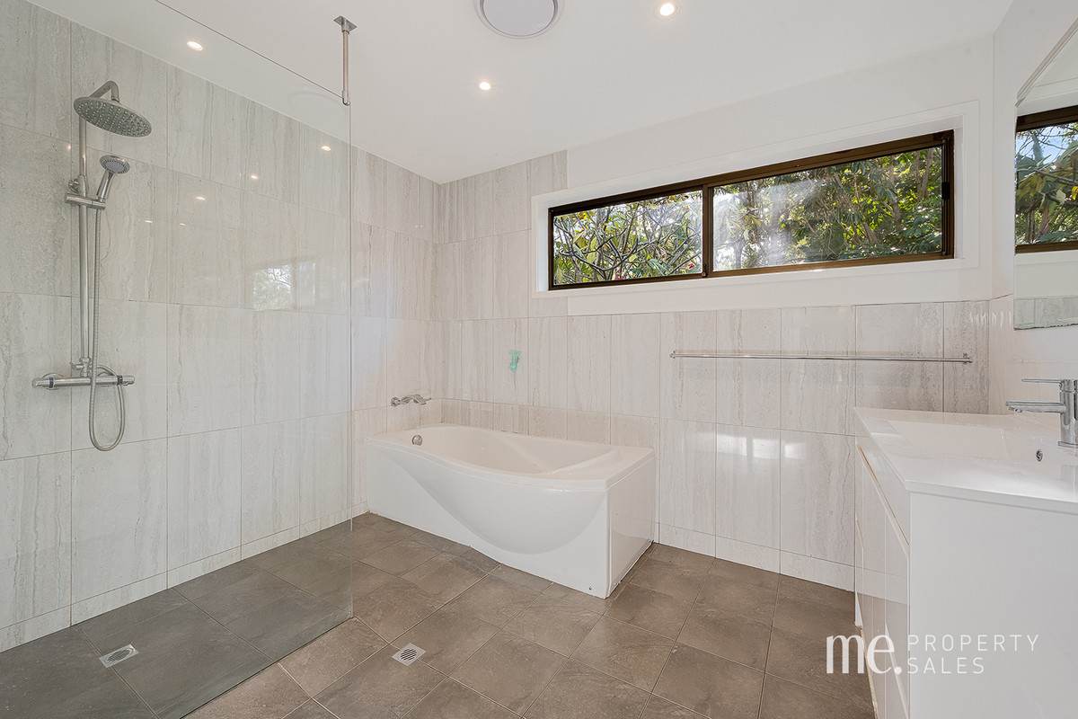 28 Boland Court, Eatons Hill For Sale by Farmbuy.com - image 11