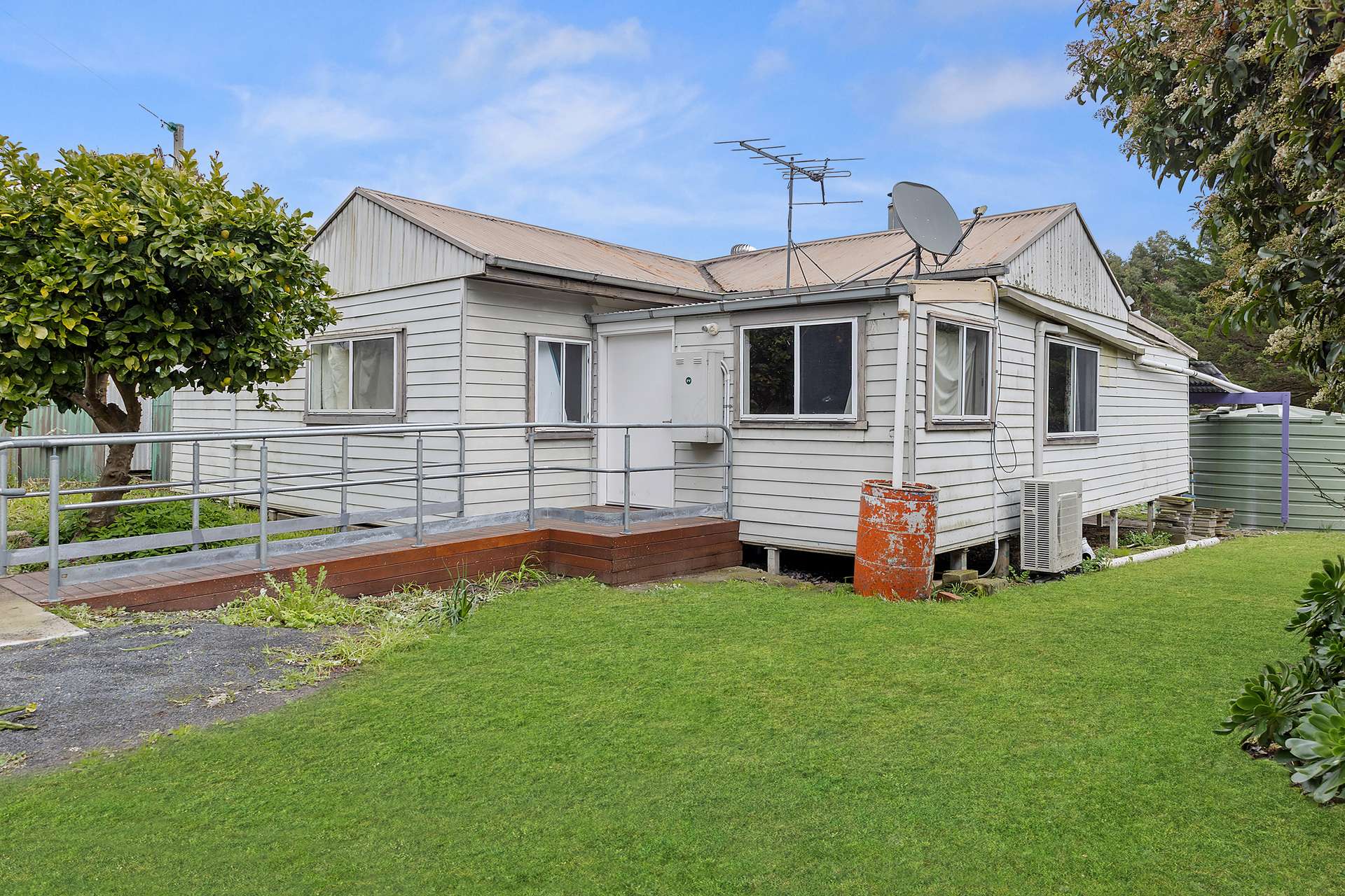 73 Chetwynd Tip Road, Chetwynd For Sale by Farmbuy.com - image 2