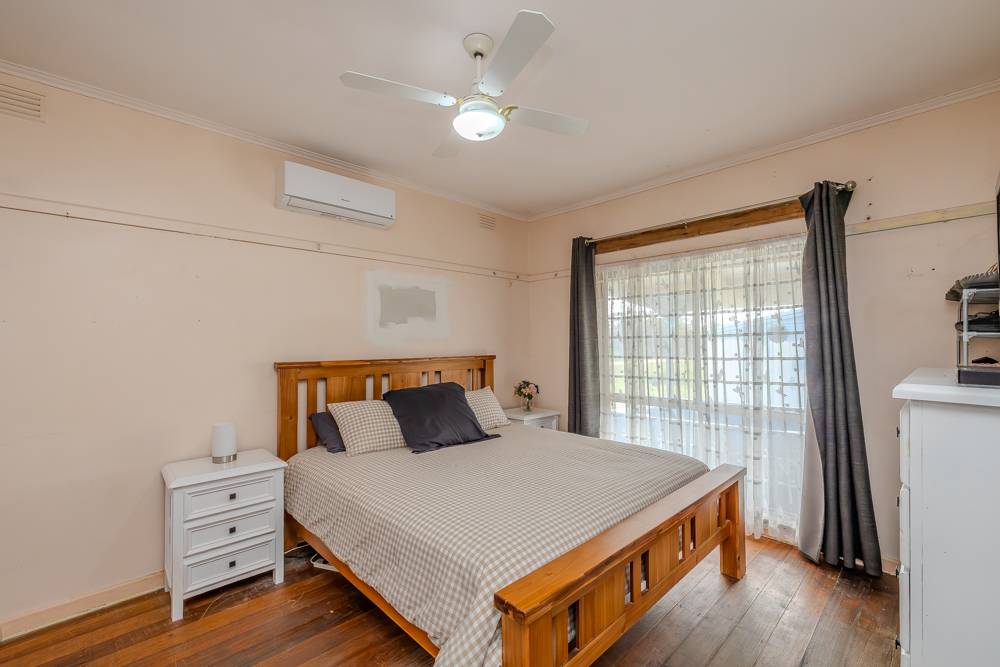 5-7 & 9 Goudie Street, Speed For Sale by Farmbuy.com - image 7