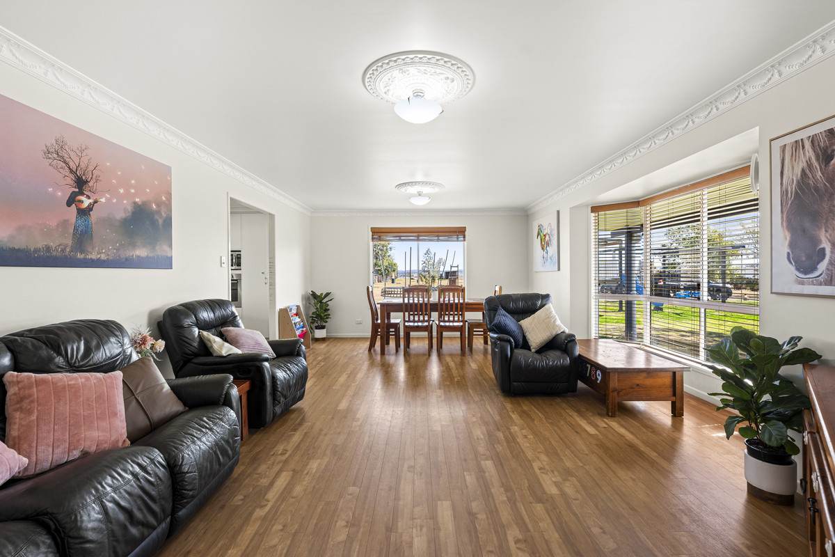 78 Cudmore Road, Cambooya For Sale by Farmbuy.com - image 4