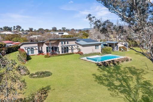 Farm For Sale - NSW - Mudgee - 2850 - FAMILY LIVING IN BLUE CHIP LOCATION 