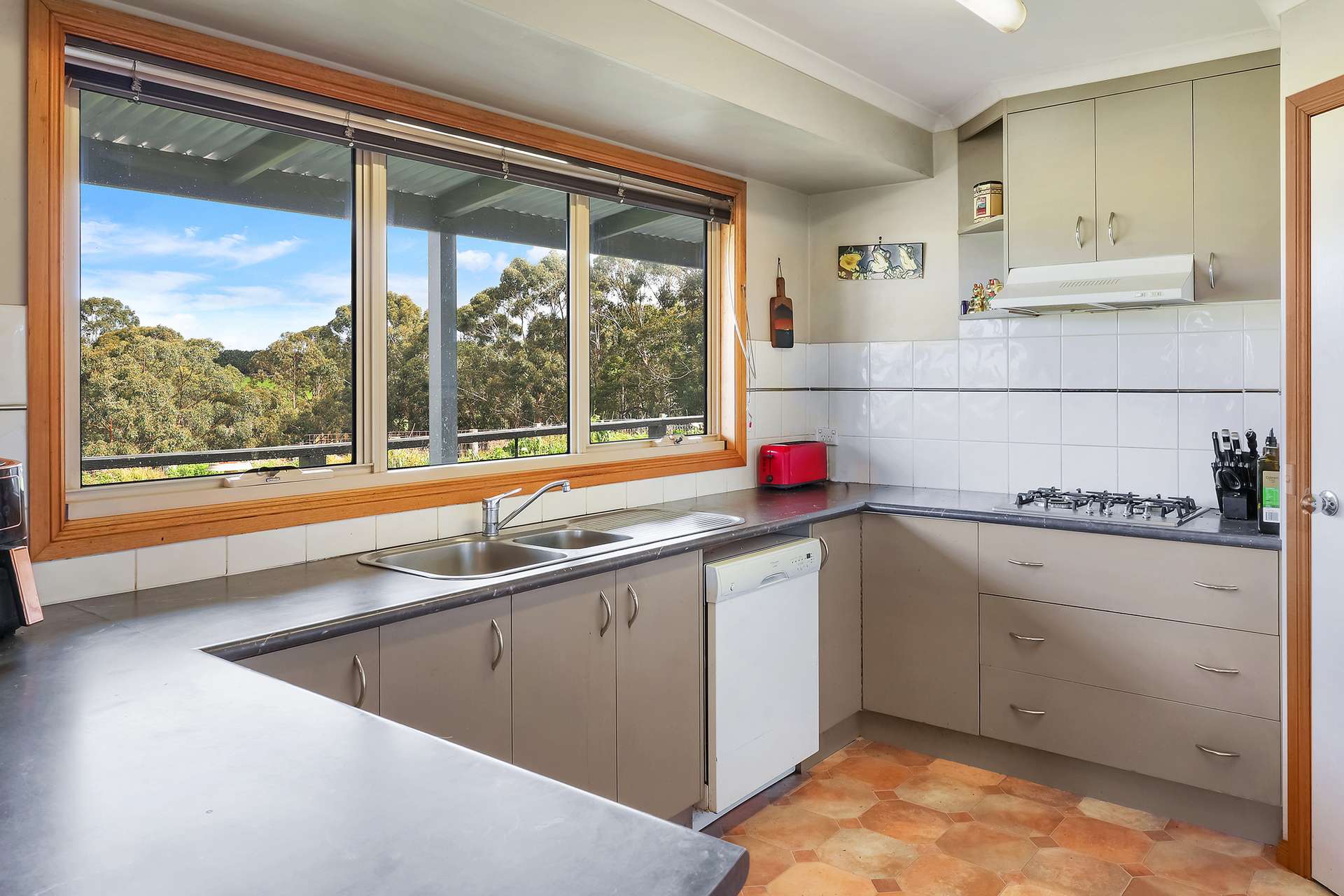 245 Gribbles Road, Jancourt East For Sale by Farmbuy.com - image 6