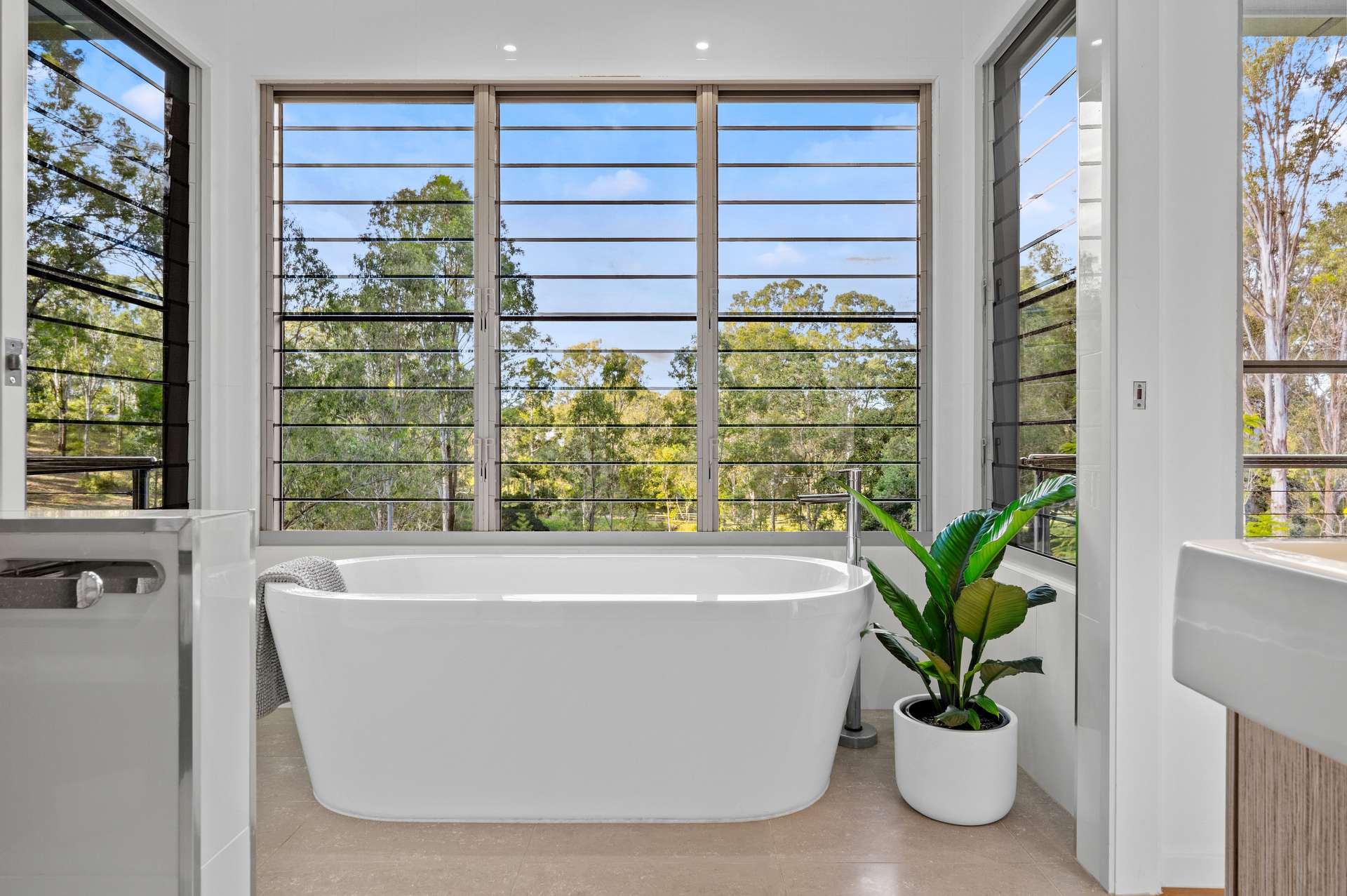 102 Oatlands Court, Wights Mountain For Sale by Farmbuy.com - image 21