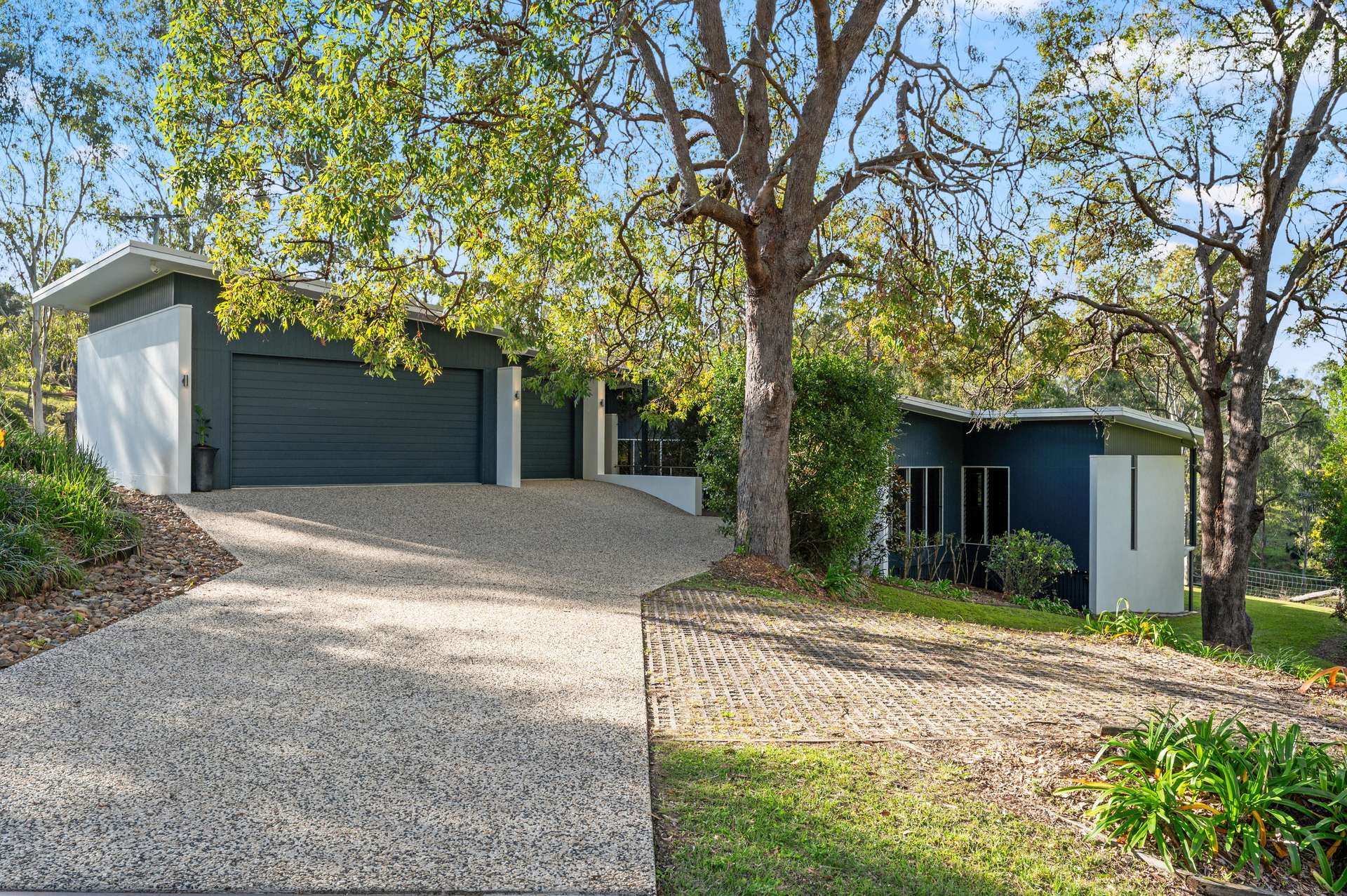102 Oatlands Court, Wights Mountain For Sale by Farmbuy.com - image 2