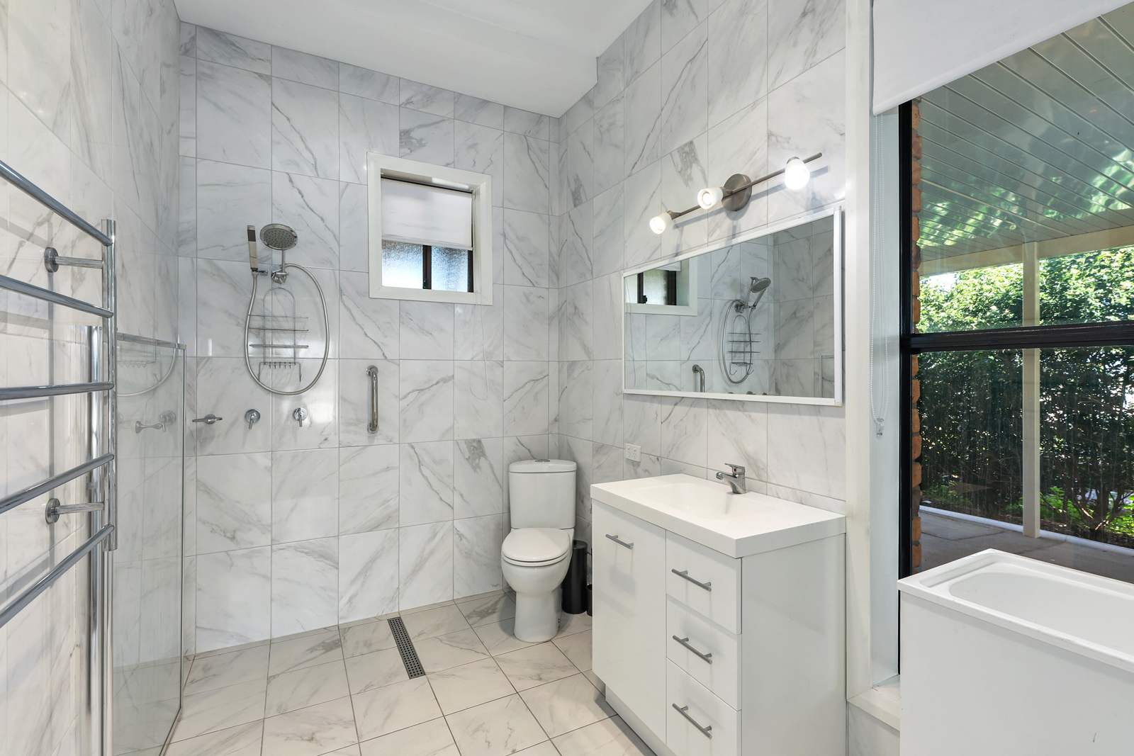 203 Susan Street, Scone For Sale by Farmbuy.com - image 14