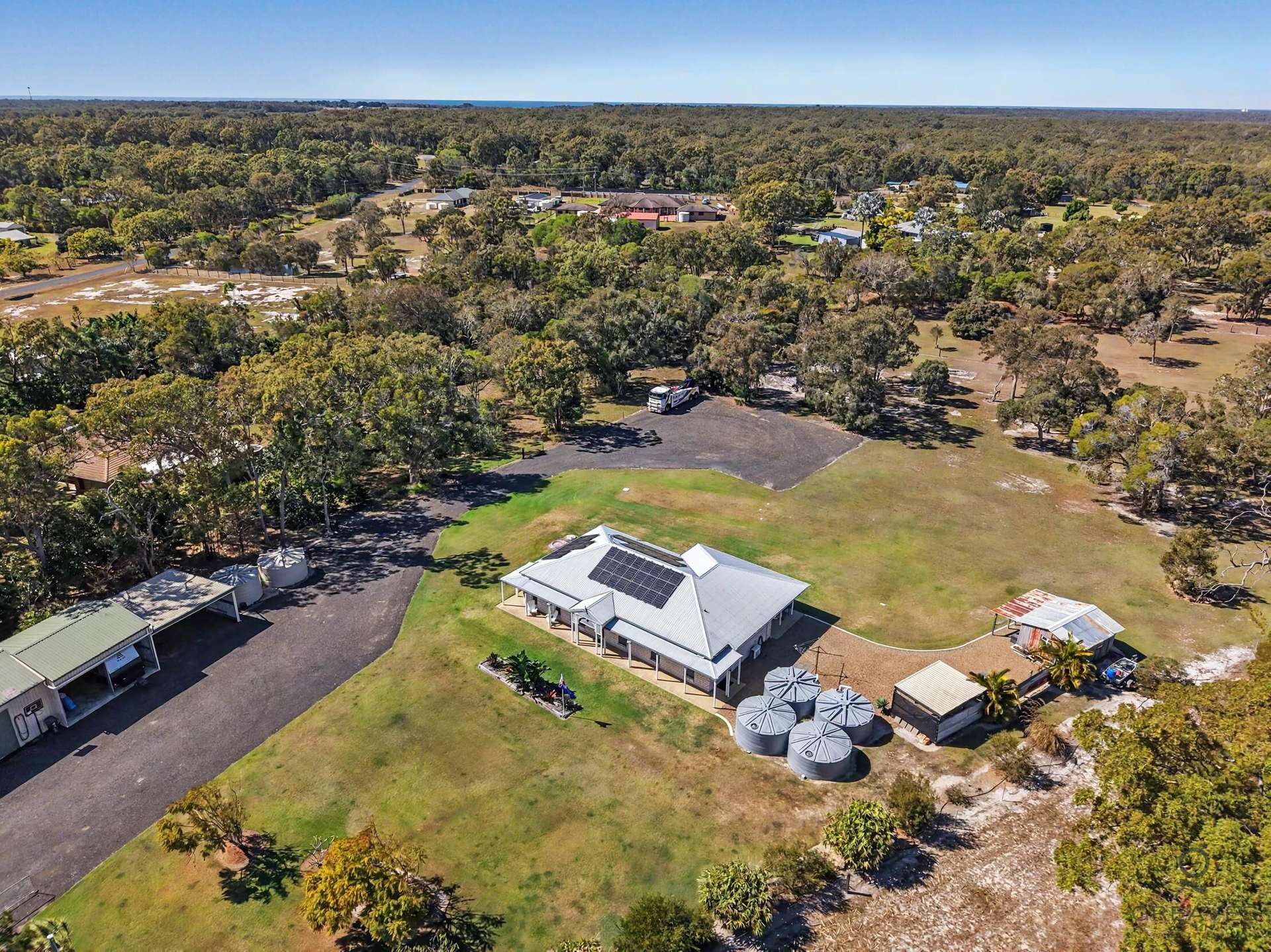 5 Oak Avenue, Coonarr For Sale by Farmbuy.com - image 27