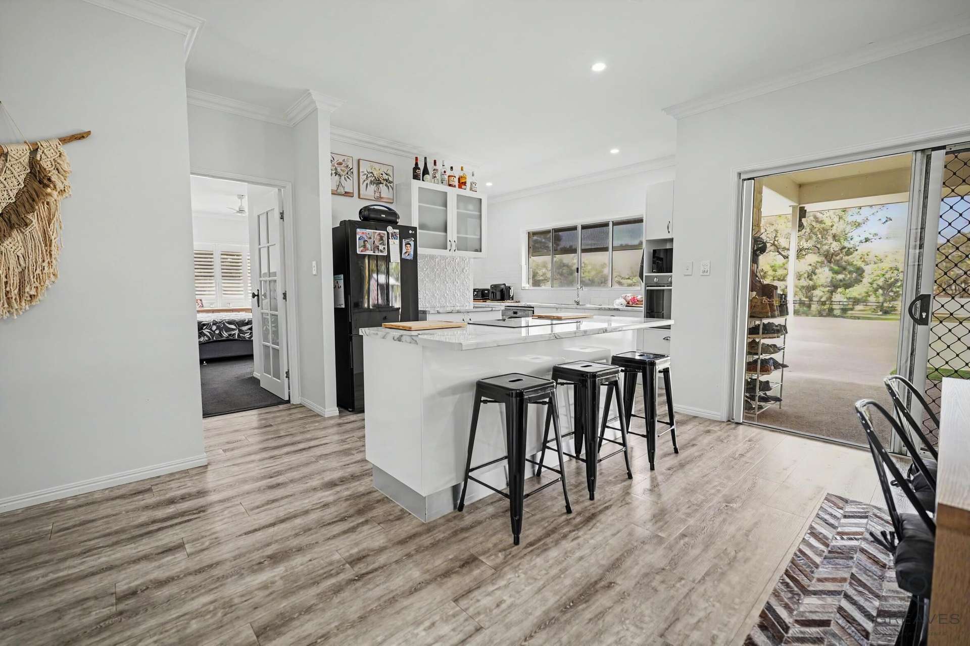 5 Oak Avenue, Coonarr For Sale by Farmbuy.com - image 5