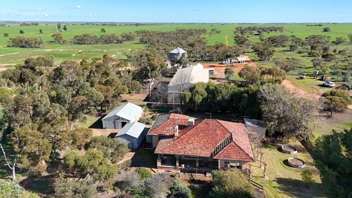 Farm For Sale - VIC - Werrimull - 3496 - Premium Lifestyle Cropping and Grazing Enterprise 