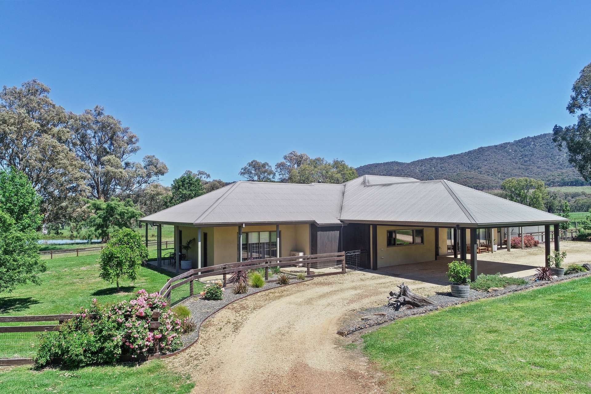 257 Blue Range Road, Bridge Creek For Sale by Farmbuy.com - image 27