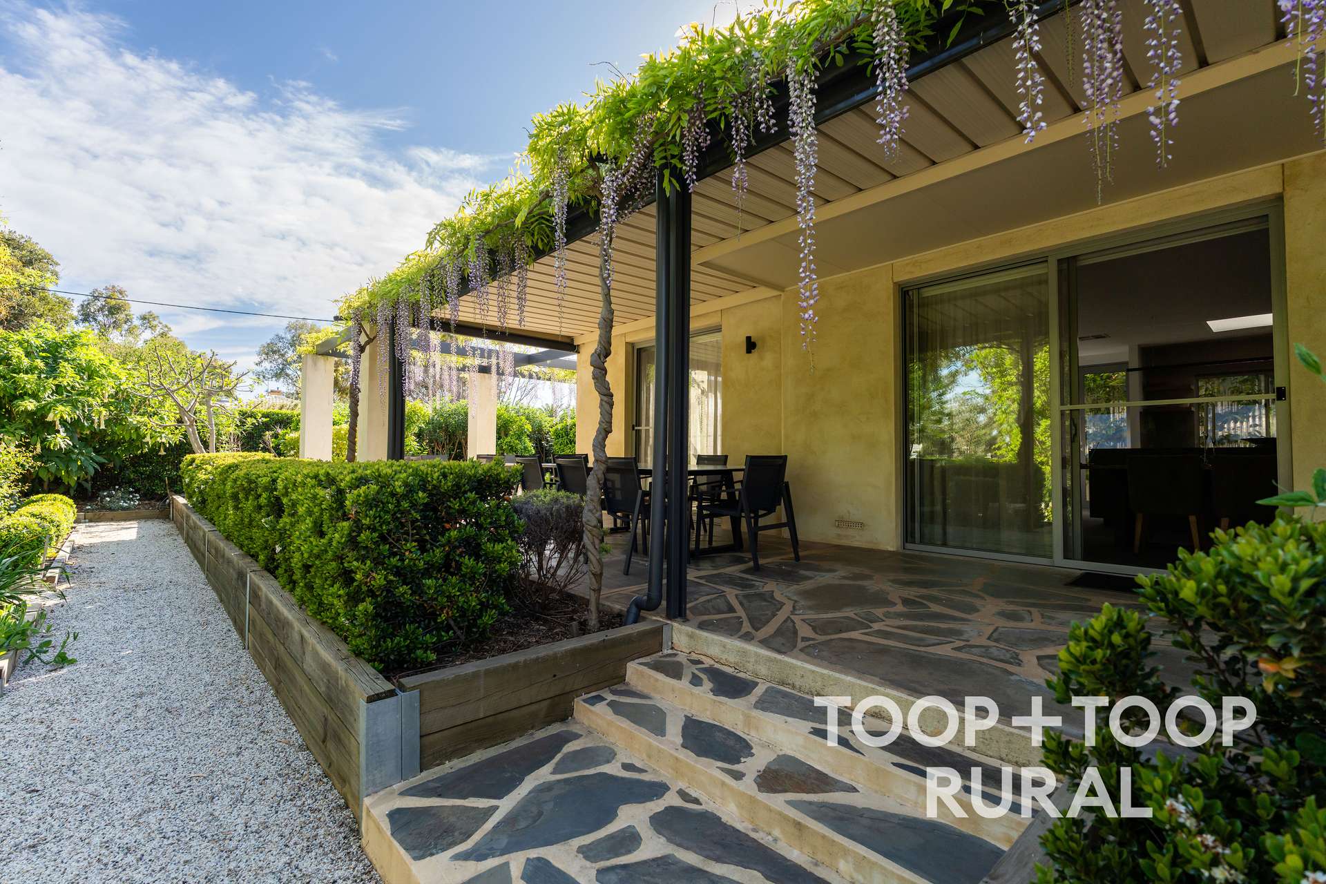 12 Willow Drive, Kapunda For Sale by Farmbuy.com - image 5