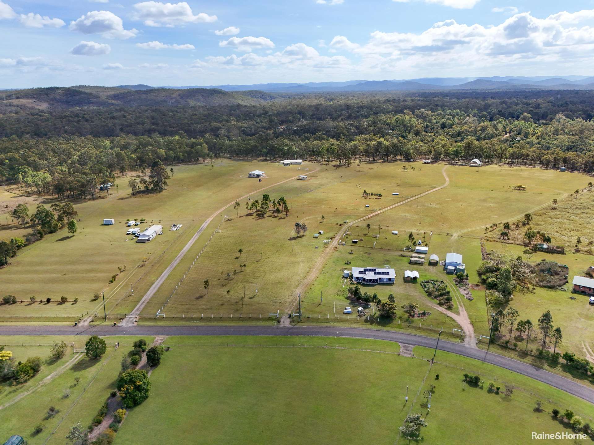 132 Gordon Earl Drive, Millstream For Sale by Farmbuy.com - image 15