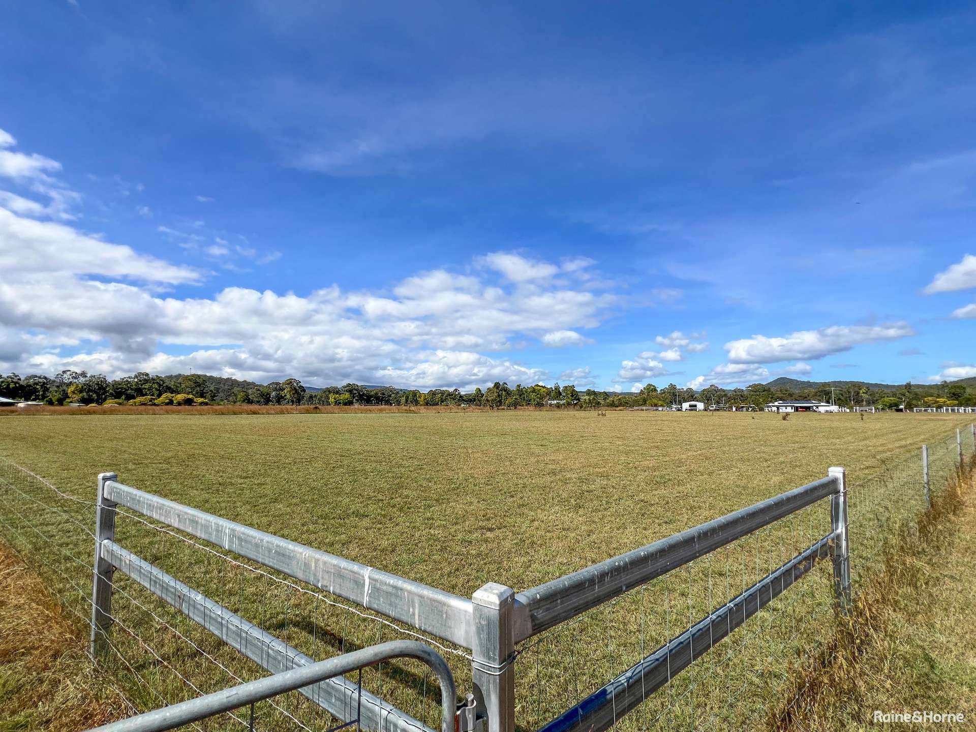132 Gordon Earl Drive, Millstream For Sale by Farmbuy.com - image 3