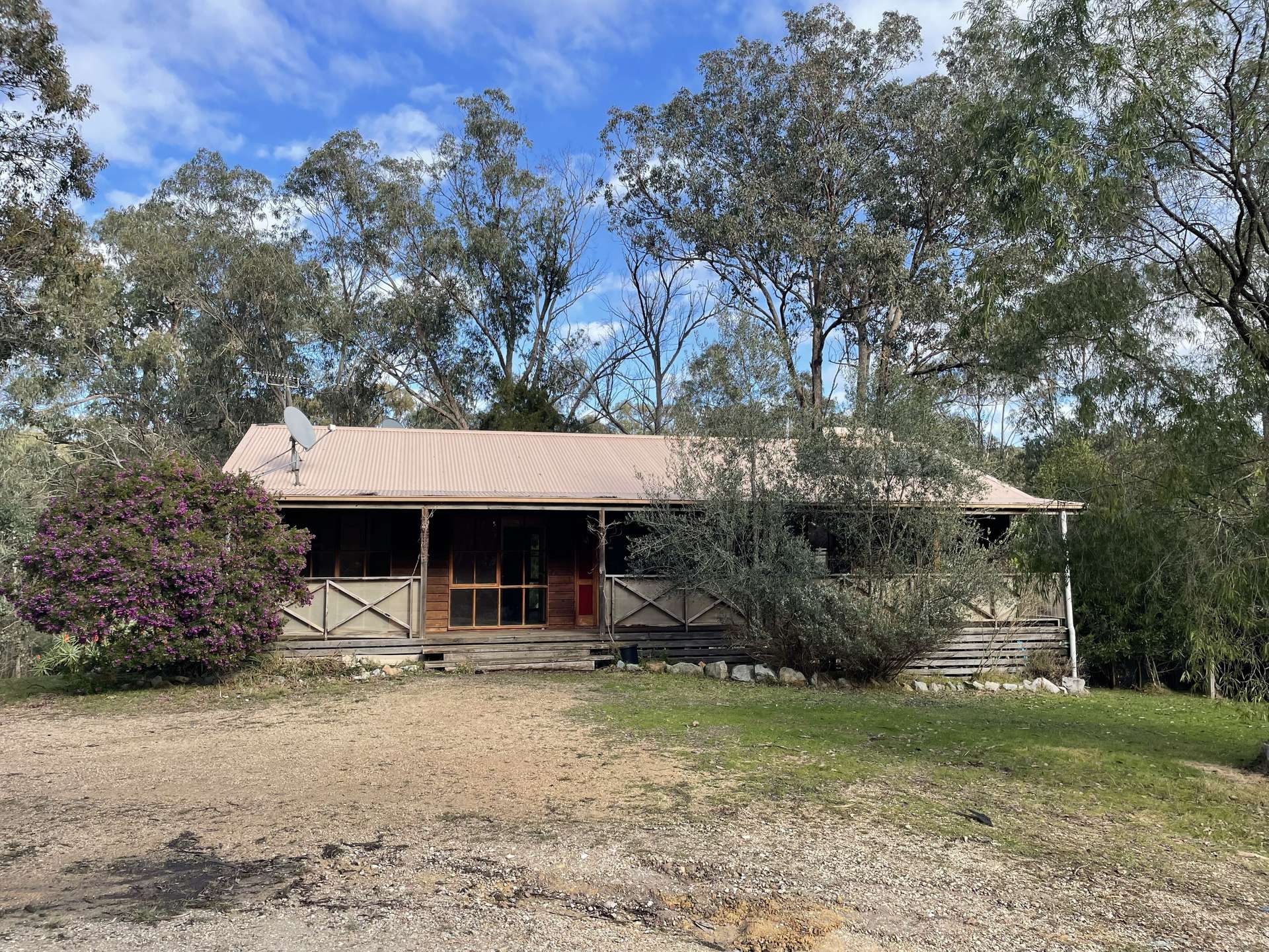 195 Waterholes Road, Granite Rock For Sale by Farmbuy.com - image 3