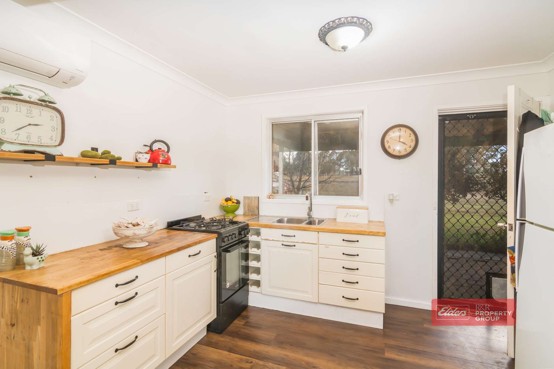 13 William Street, Stratford For Sale by Farmbuy.com - image 6