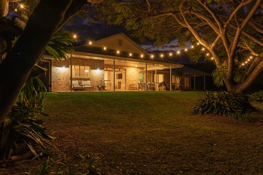 Farm For Sale - QLD - Elliott - 4670 - LAKEFRONT LIVING, ESTABLISHED INCOME, ABSOLUTE PRIVACY 
