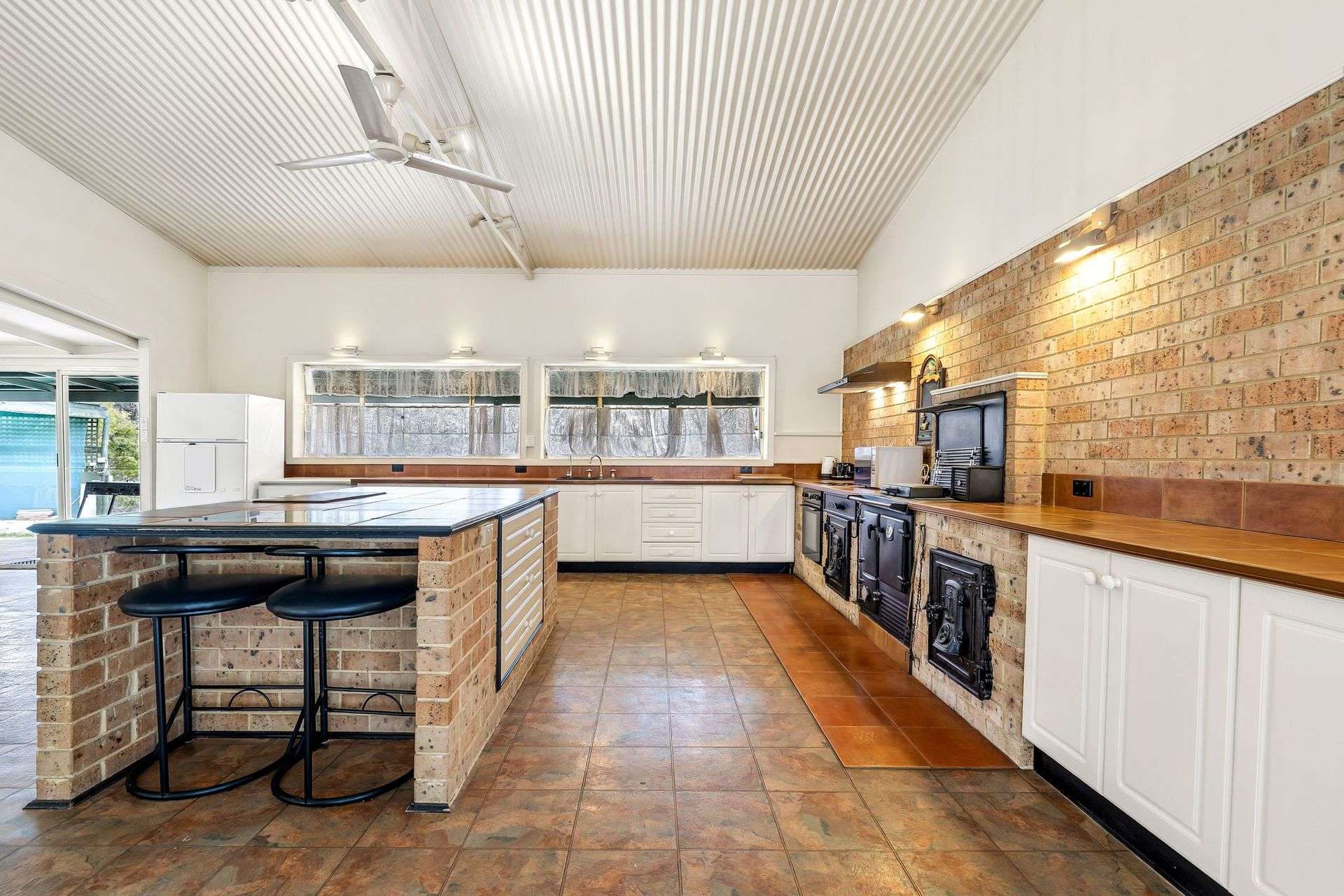 23 Bathurst Street, Tuena For Sale by Farmbuy.com - image 4
