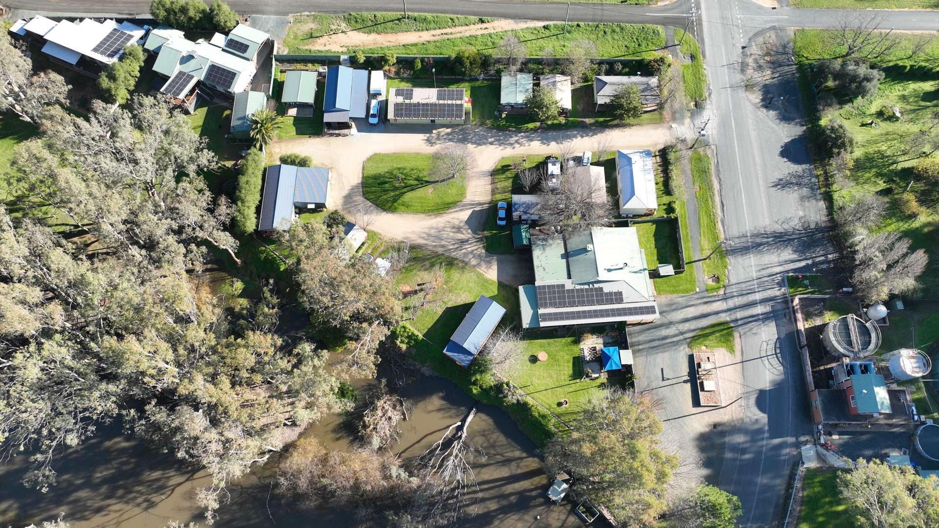 18-20 Picnic Point Road, Mathoura For Sale by Farmbuy.com - image 5