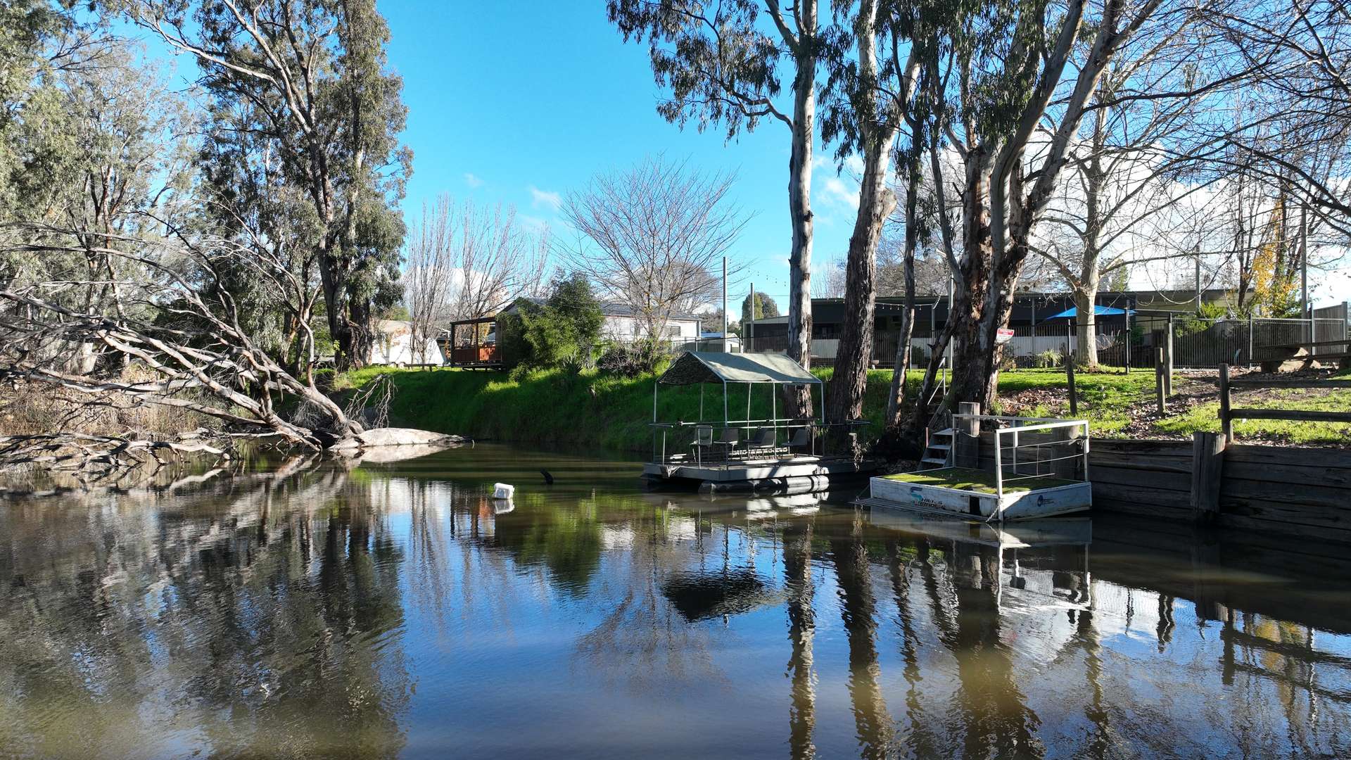 18-20 Picnic Point Road, Mathoura For Sale by Farmbuy.com - image 1