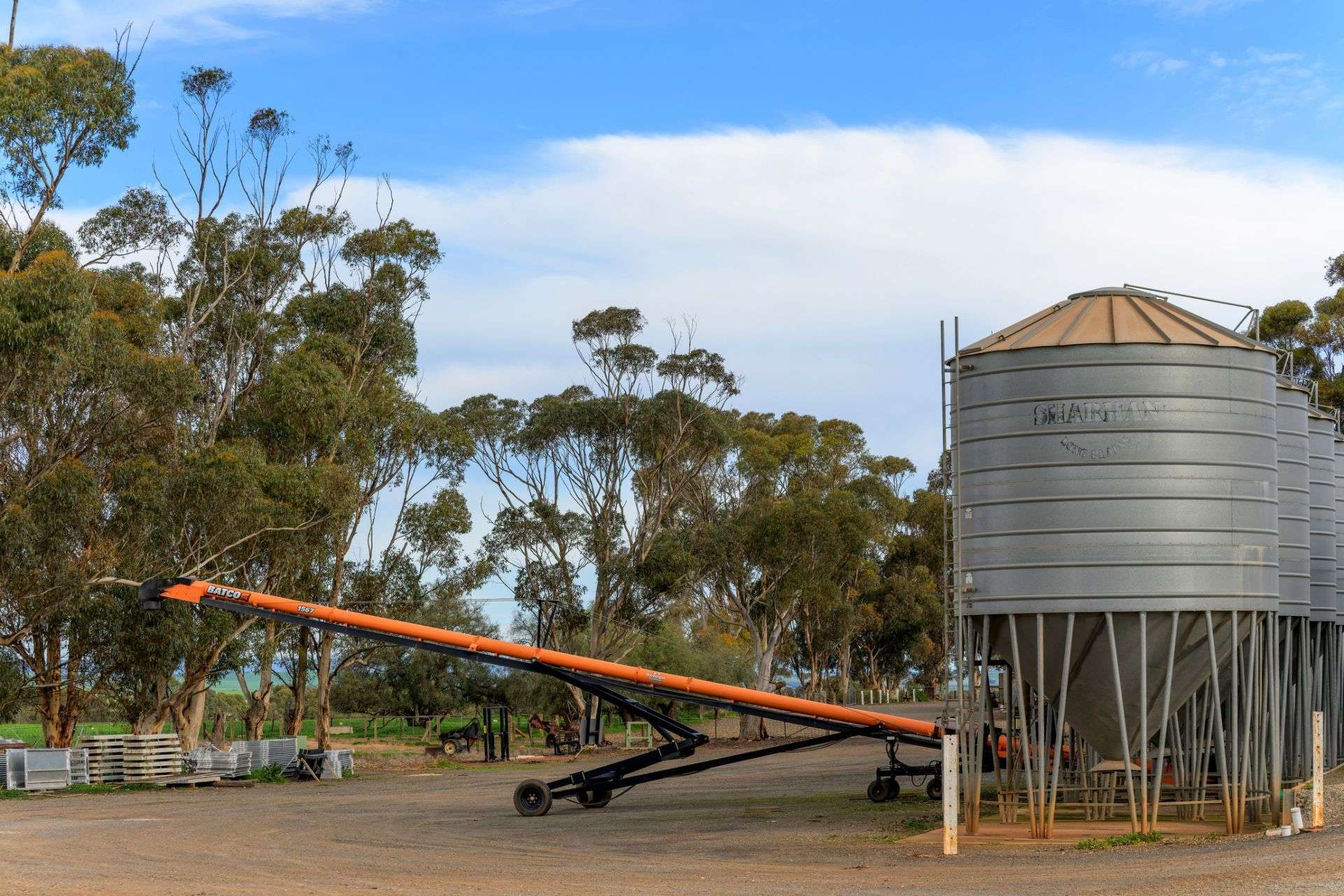 "Illawarra & Koonunga Hill Aggregation", Bagot Well For Sale by Farmbuy.com - image 9