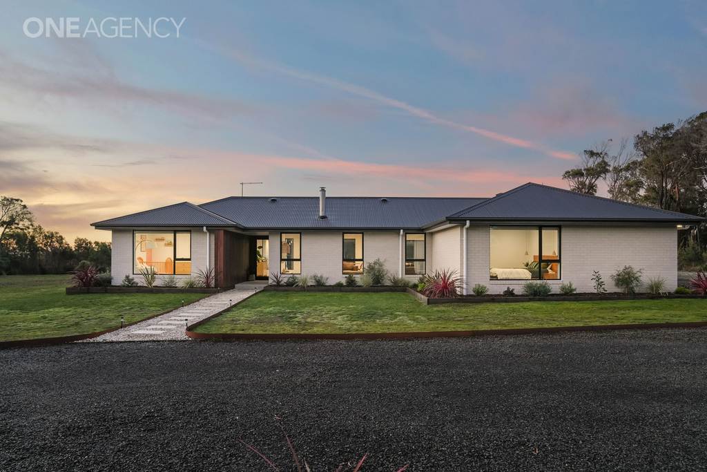 6 Neville Drive, Bridport TAS 7262