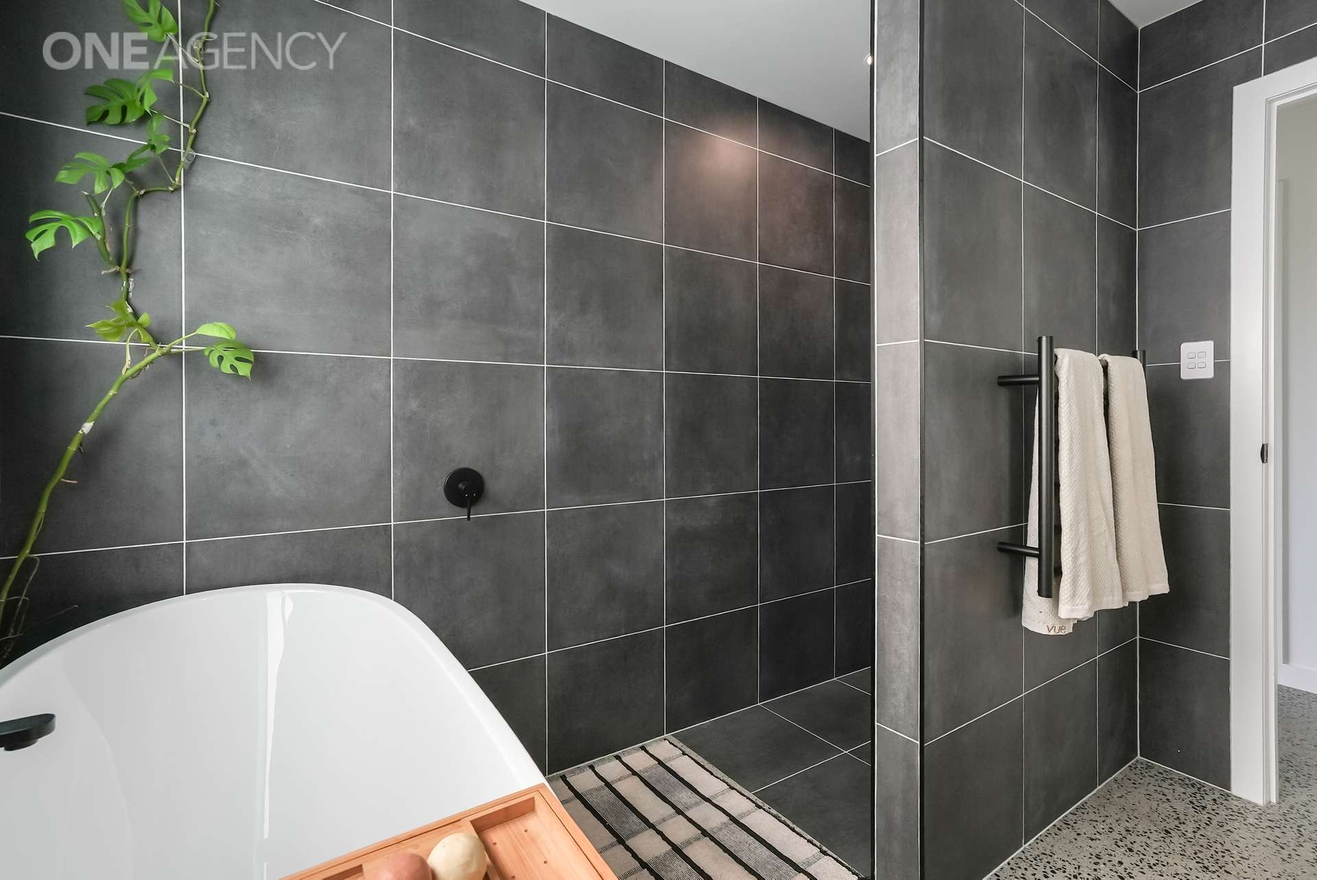 6 Neville Drive, Bridport For Sale by Farmbuy.com - image 18