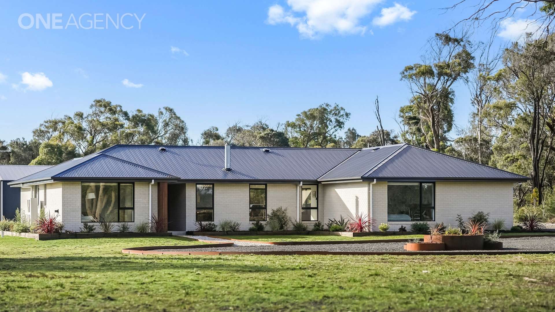 6 Neville Drive, Bridport For Sale by Farmbuy.com - image 30