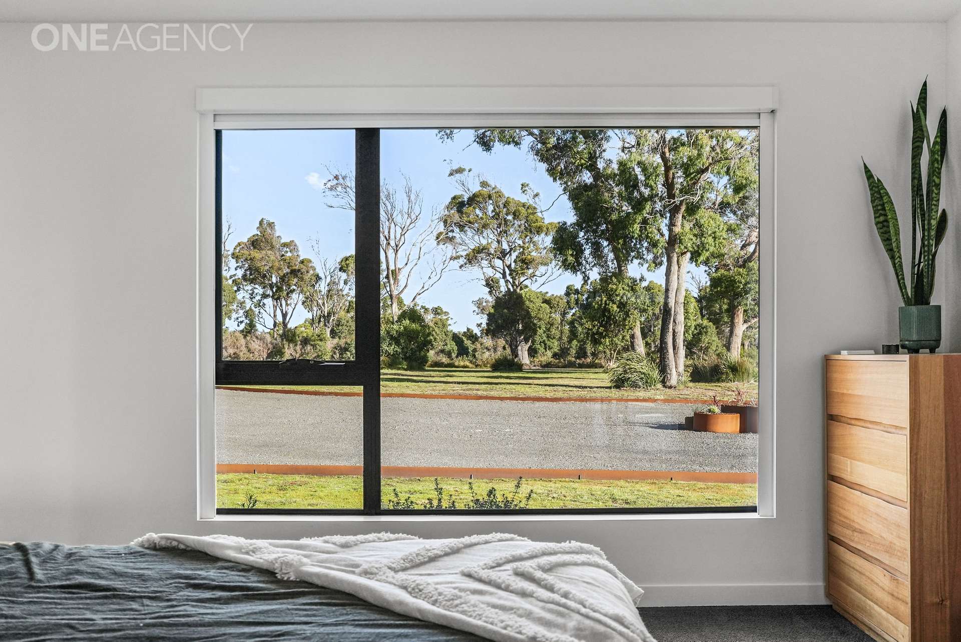 6 Neville Drive, Bridport For Sale by Farmbuy.com - image 13