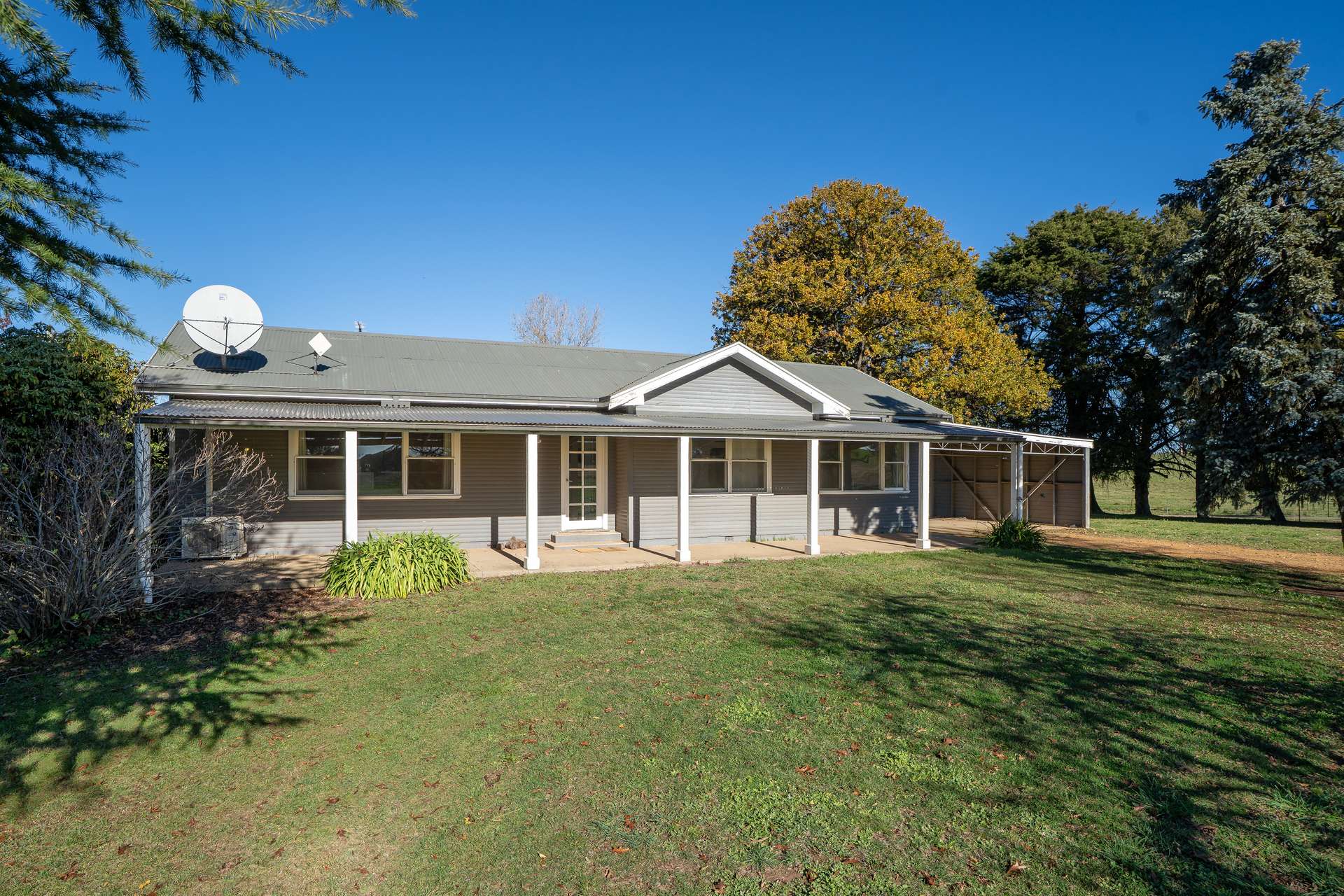 'Blairgowrie' 90 Sunset Hills Road, Neville Auction by Farmbuy.com - image 4