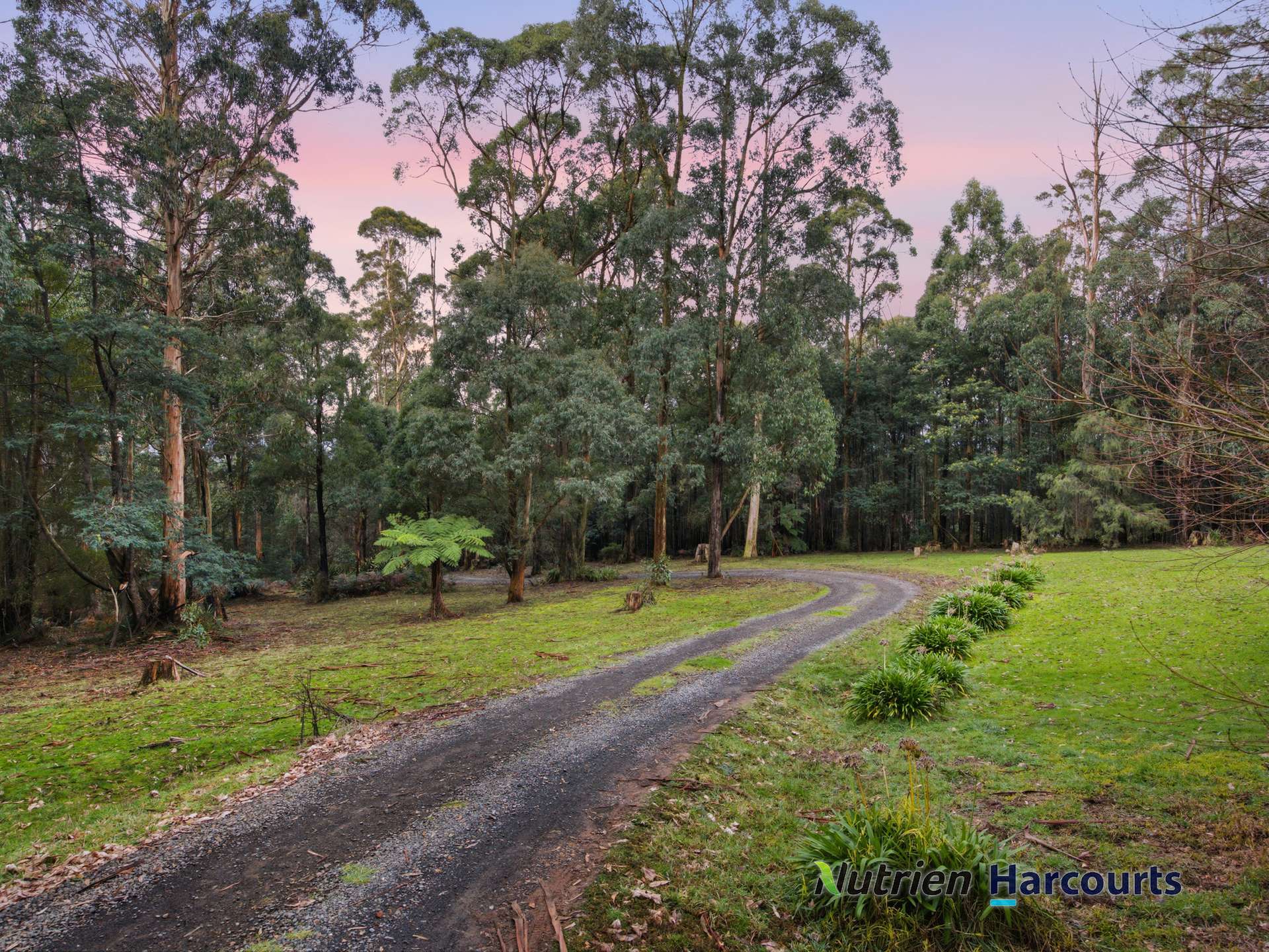 117 Deviation Road, Kinglake For Sale by Farmbuy.com - image 32